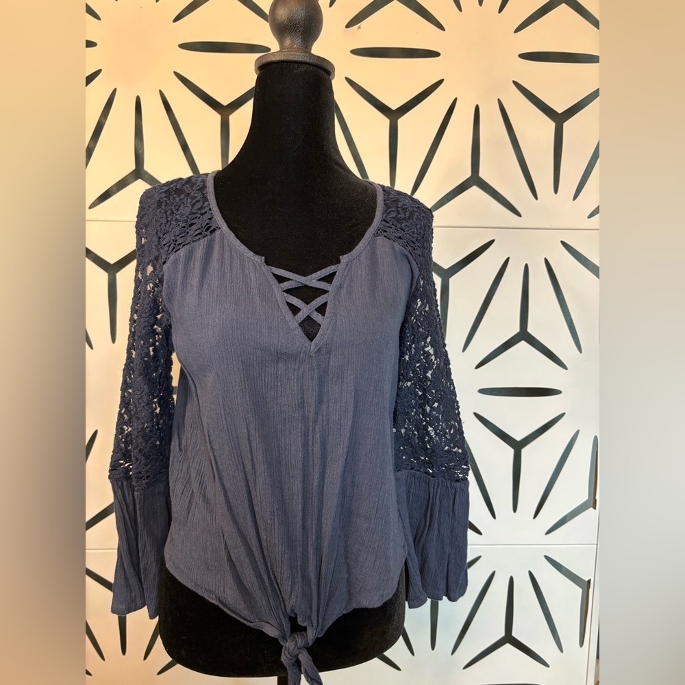 Mudd Blue 3/4 Bell Sleeve Criss-Cross V-Neck Cropped Blouse